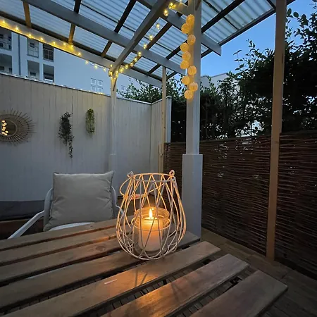 Zentral Mit Ueberdachter Terrasse