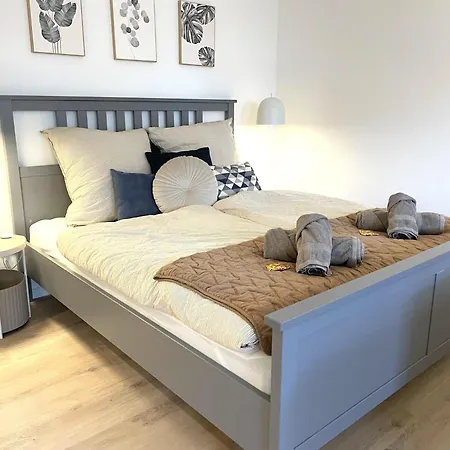 아파트 Zentral Mit Ueberdachter Terrasse *